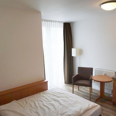דיסלדורף Hotel Chrisma מראה חיצוני תמונה