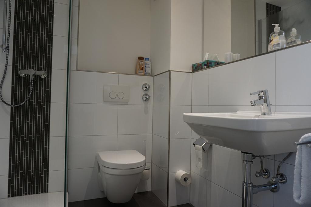 דיסלדורף Hotel Chrisma מראה חיצוני תמונה