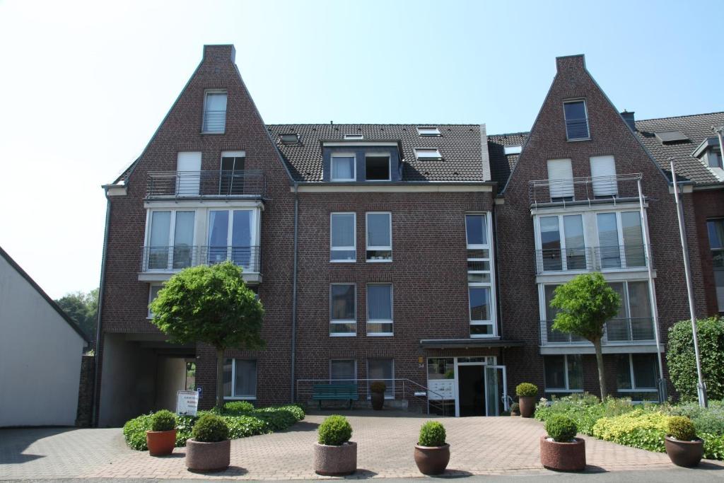 דיסלדורף Hotel Chrisma מראה חיצוני תמונה